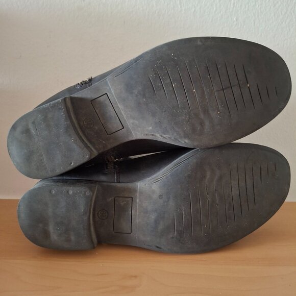 🏷️ 4/$20 - Steve Madden Black Leather Ankle Boots - Women's Size US 7M  EU 37 - Picture 4 of 5